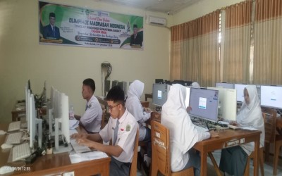 Berjuang di 6 Bidang Studi, 18 Siswa MAN Kota Solok Unjuk Gigi pada OMI Tingkat Provinsi